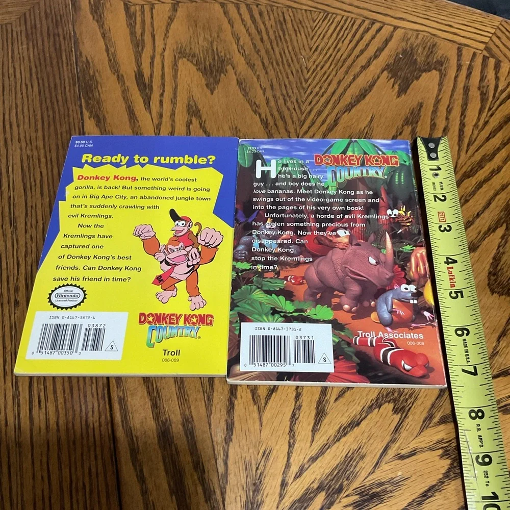 2 Donkey Kong Country, 3 Notebook of Doom & 2 Unofficial Gamers Adventure